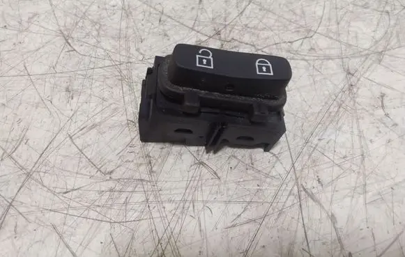 Volvo S80 Central locking switch button 30710475