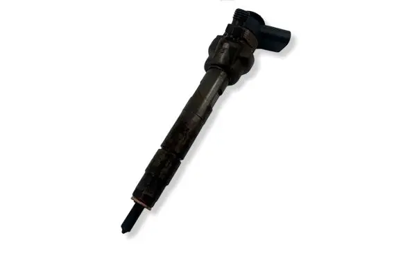 BMW 3 E90 E91 Fuel injector 7798446