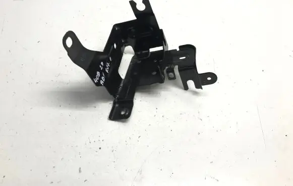 Peugeot 408 P54 ABS pump bracket 9818902280
