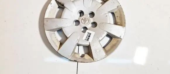 Toyota Avensis T250 R15 wheel hub/cap/trim pacificco