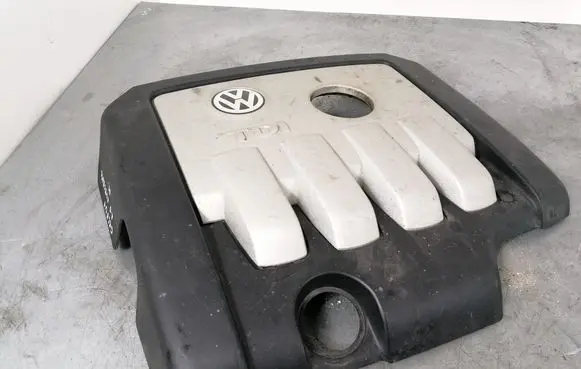 Volkswagen Golf Plus Engine cover (trim) 03G103925