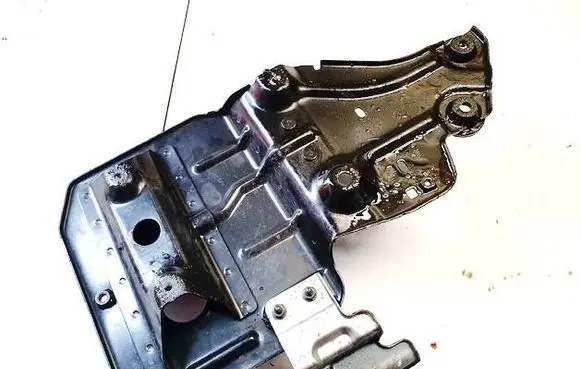 Nissan Juke I F15 Battery box tray 
