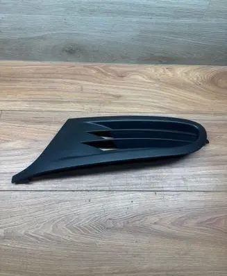 Volkswagen Golf VI Front bumper lower grill 5K0853665A