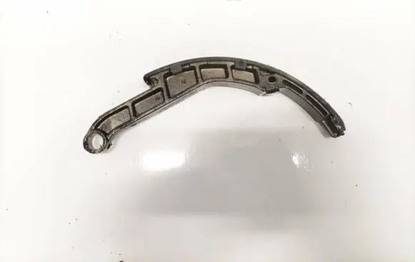 Nissan X-Trail T30 Slide rail for timing chain 