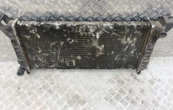 Coolant radiator