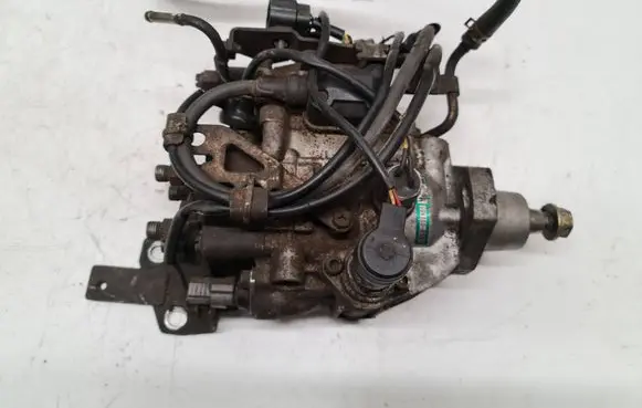 Fuel injection high pressure pump