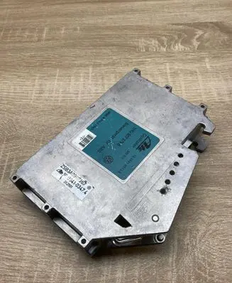 Volkswagen Golf III ABS control unit/module 1H0907379B 10094103134