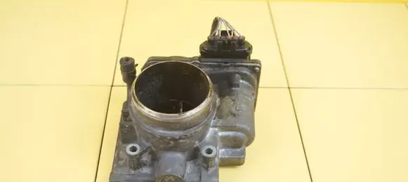 Mazda 6 Throttle body valve SH01136B0 SH01