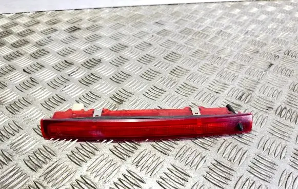 Renault Megane II Third/center stoplight 8200073239