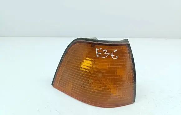 BMW 3 E36 Front indicator light 1387044 155052