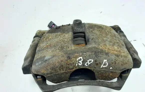 Volkswagen PASSAT B8 Front brake caliper