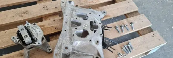 Audi A6 S6 C8 4K Gearbox mounting bracket 4K0399262J 8W0399118C