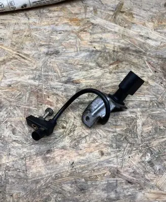 BMW 3 E90 E91 Crankshaft position sensor 0281002447 0281002