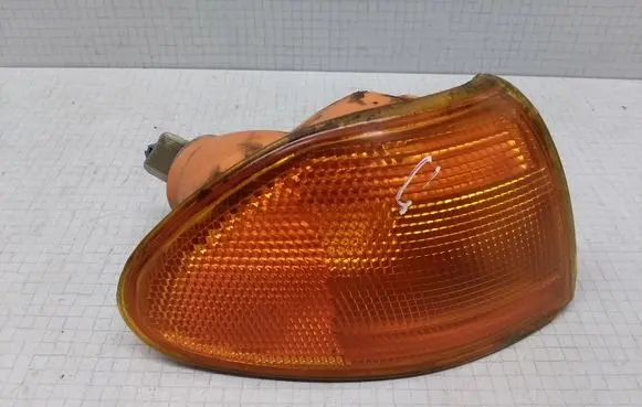 Opel Astra F Front indicator light 90341864 182069B