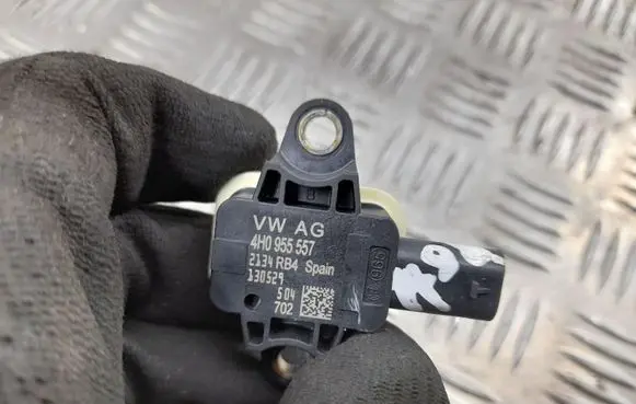 Audi A8 S8 D4 4H Airbag deployment crash/impact sensor 4H0955557