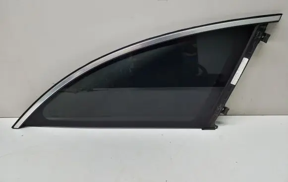 Mercedes-Benz R W251 Rear side window A2516700850