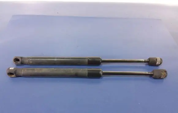 Peugeot 407 Shock absorber/damper mounting bracket 