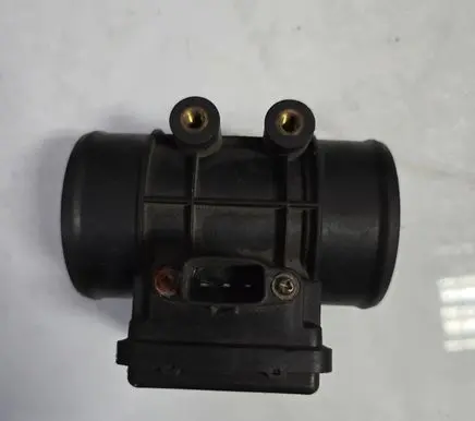 Mazda 323 Mass air flow meter FS1EE5T52271