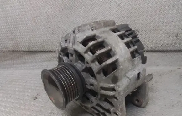 Skoda Octavia Mk1 (1U) Generator/alternator 030903023J 2542241B