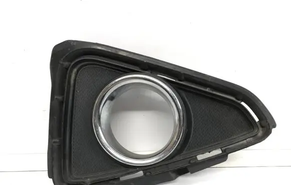 Toyota RAV 4 (XA40) Front fog light trim/grill 5203042050 5212742160