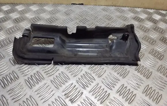 Volvo XC70 Intercooler air guide/duct channel 31353424