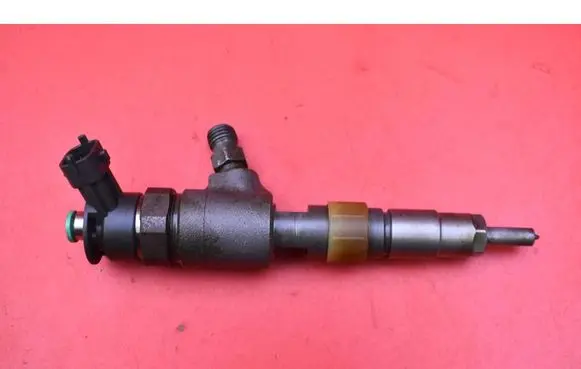 Fuel injector