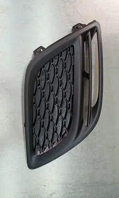 Front bumper lower grill