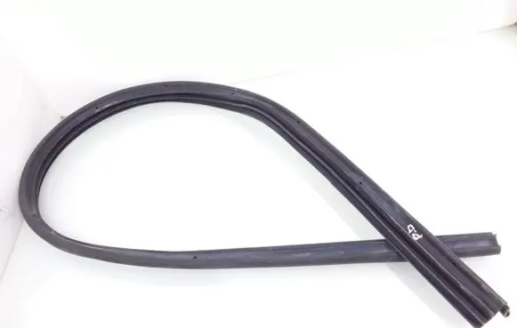 Opel Astra H Rubber seal front coupe door 13252437 000205237