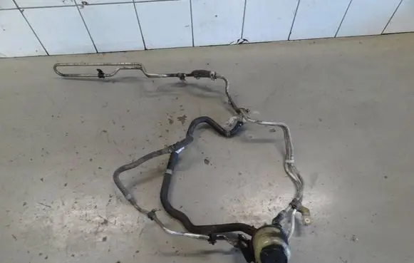 Nissan X-Trail T30 Power steering hose/pipe/line 
