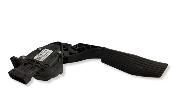 Opel Astra J Accelerator throttle pedal 13252702