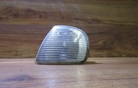 Front indicator light