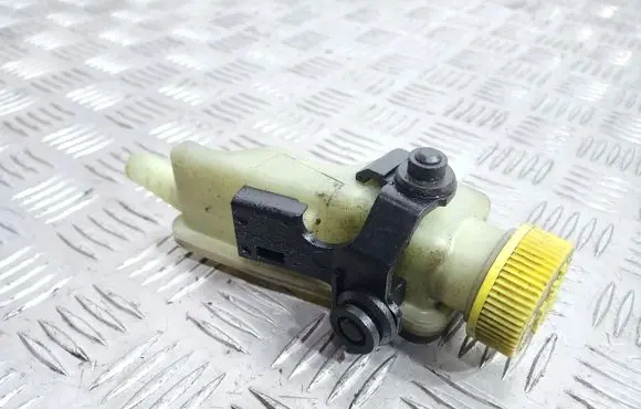 Mazda CX-7 Power steering fluid tank/reservoir 101032