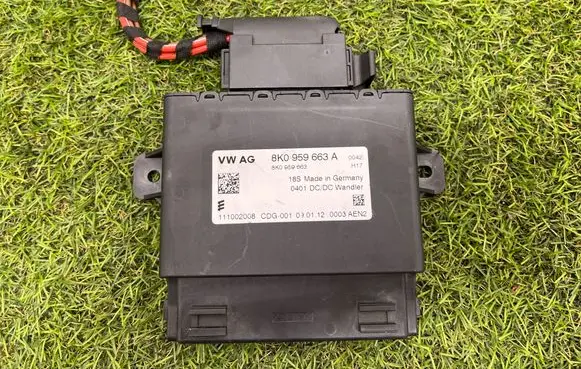 Audi A8 S8 D4 4H Other control units/modules 8K0959663 8K0959663A 111002008