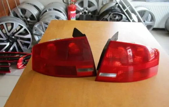 Audi A4 S4 B7 8E 8H Rear/tail lights 8E5945096A
