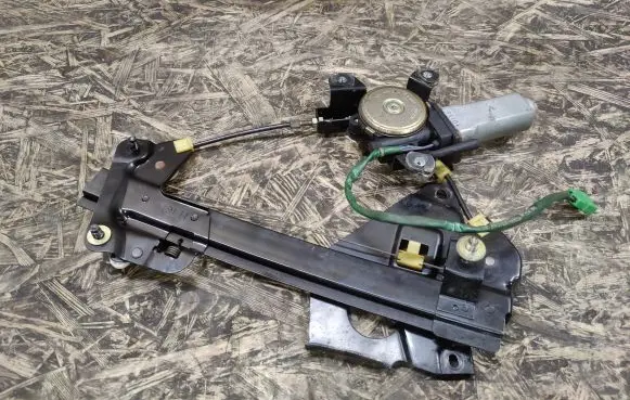 Subaru SVX Vent/Glass mechanism 