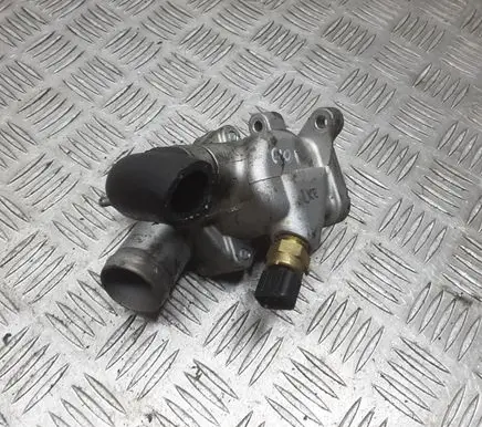 Hyundai i40 Thermostat housing KHCO