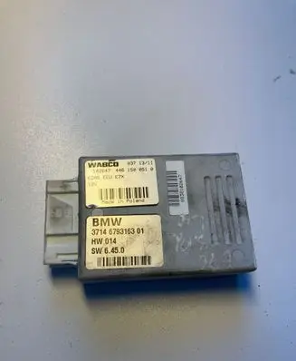 BMW X5 E70 Air suspension control unit module (rear) 6793163 102647 4461500510
