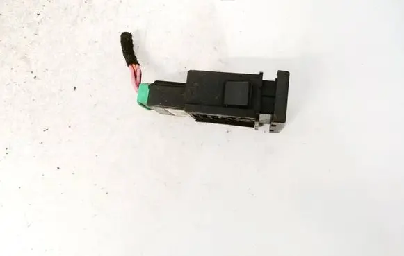 Mazda 3 I Seat heating switch bp4l66420 03750321