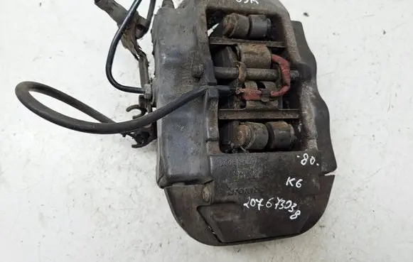 Porsche Cayenne (9PA) Rear brake caliper 207673038