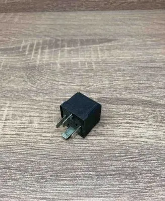 Opel Zafira B Other relay 4RA00779105 13171831