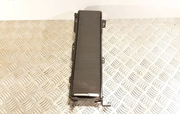 Cup holder front