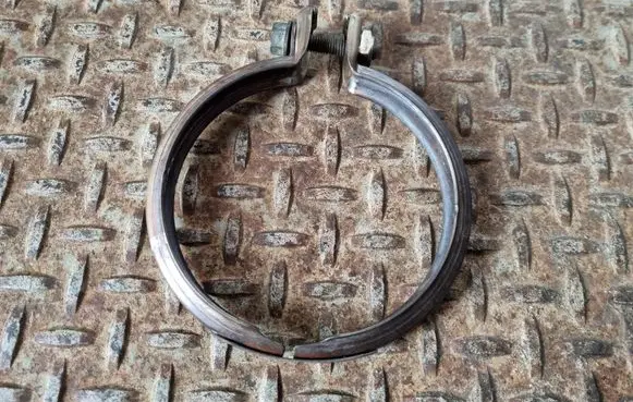 BMW 4 F36 Gran coupe Muffler pipe connector clamp 7606136