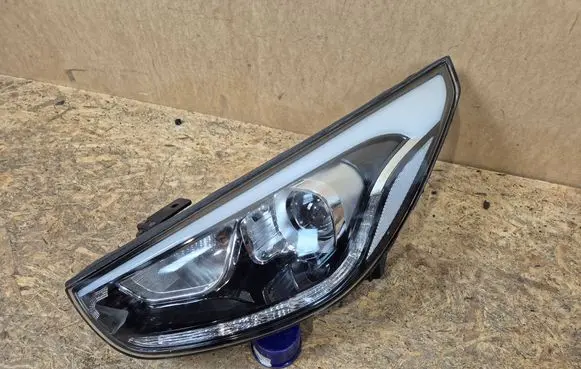 Hyundai ix35 Headlight/headlamp