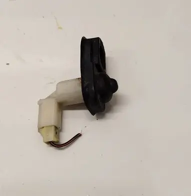 Suzuki Liana Front door sensor