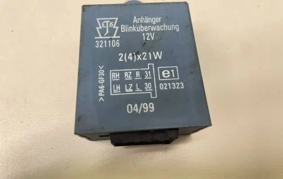 Volkswagen Golf IV Other relay 321106 021323