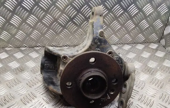 Mini One - Cooper Coupe R56 Front wheel hub 6779795