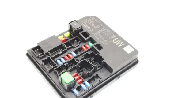 Nissan NV200 Fuse module 284B73NL5A