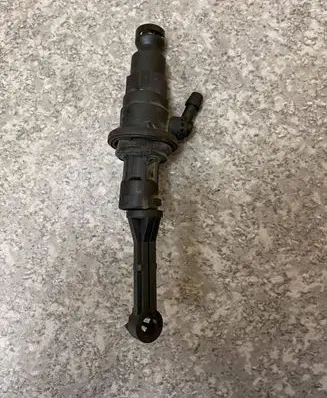 Clutch slave cylinder