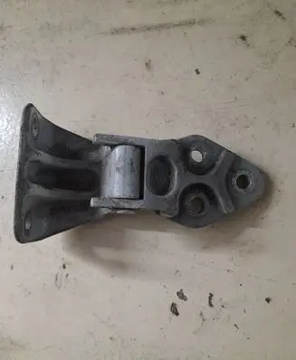 Renault Master II Front door upper hinge 352471