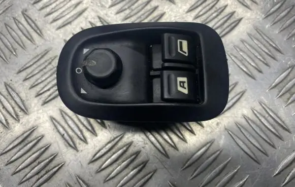 Peugeot 206 Wing mirror switch 11914